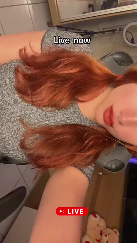 @Anna 🦊
