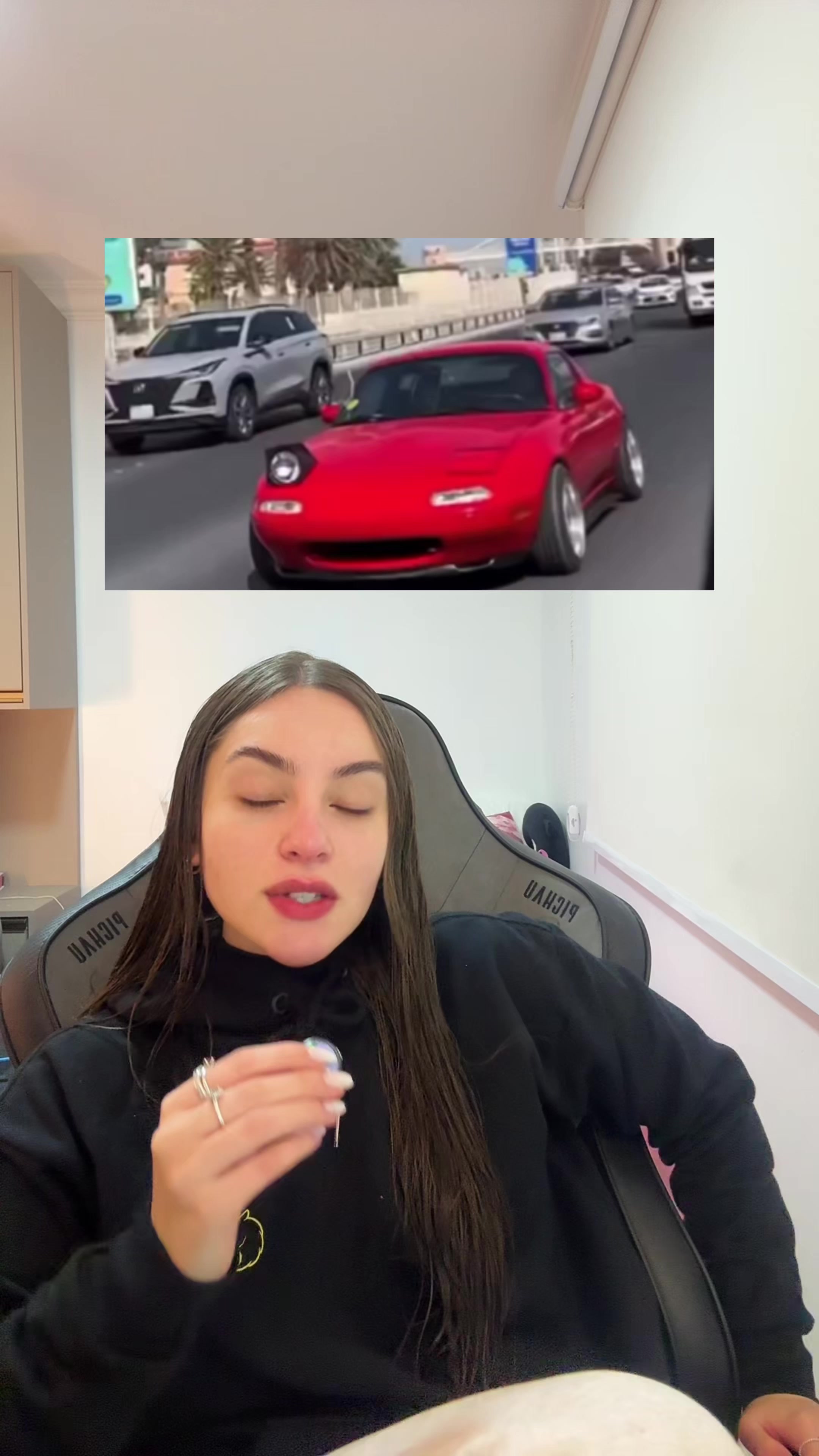 @Lara
