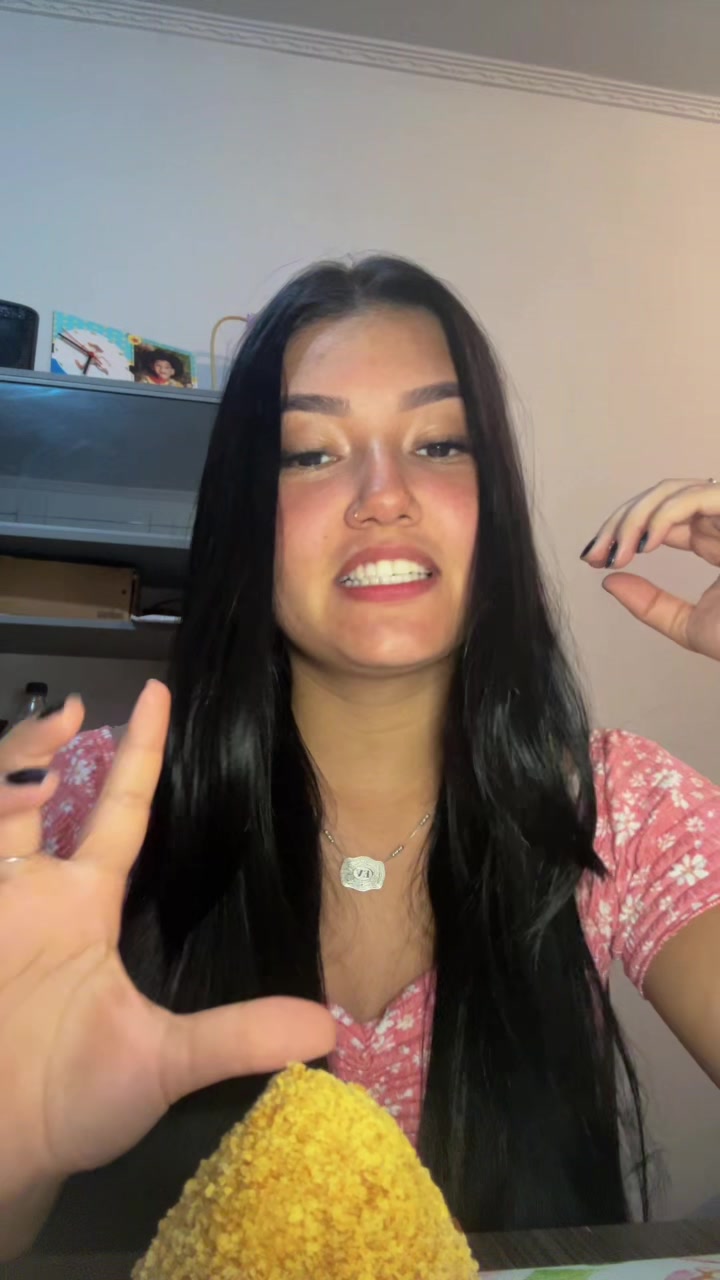 @Emmyaparecida