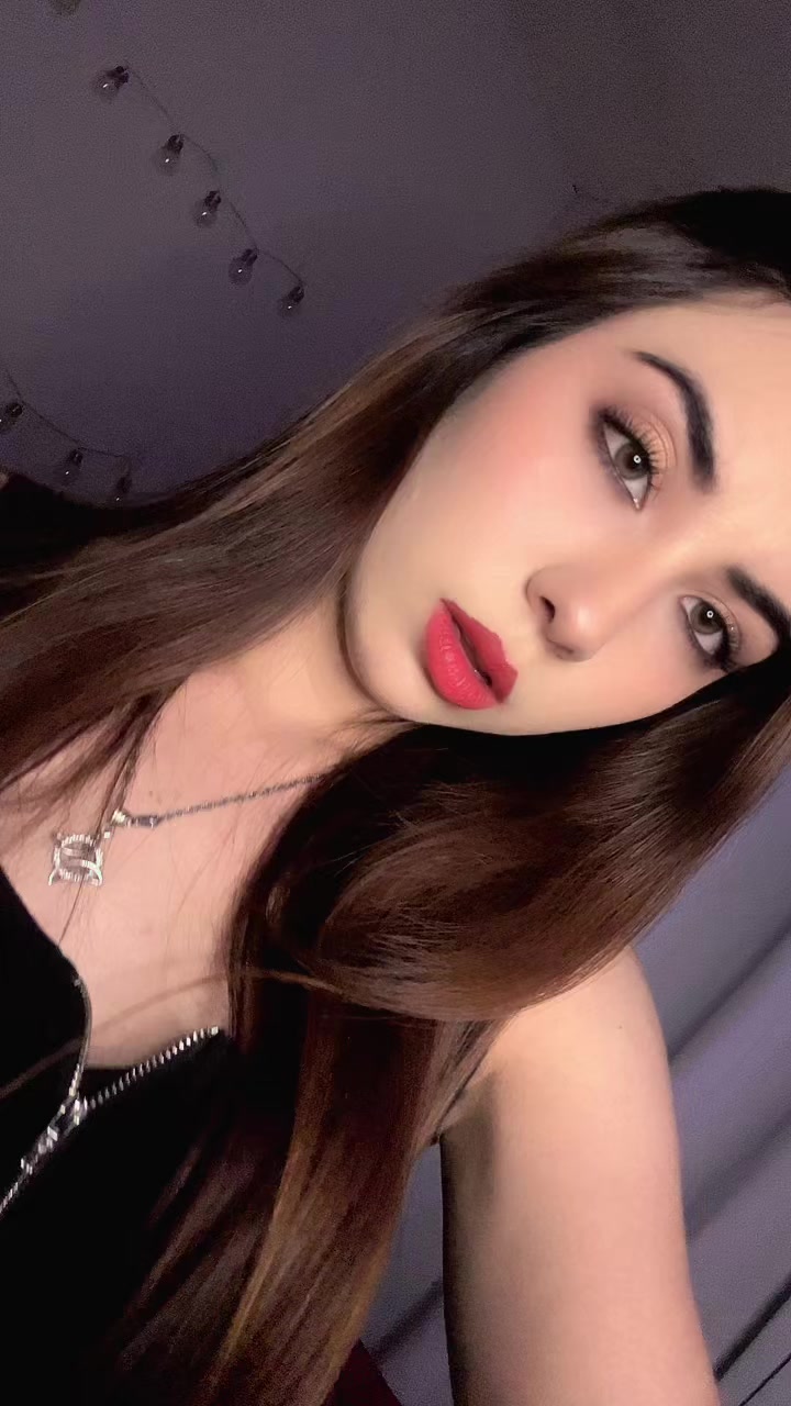 @️Liz Carrillo