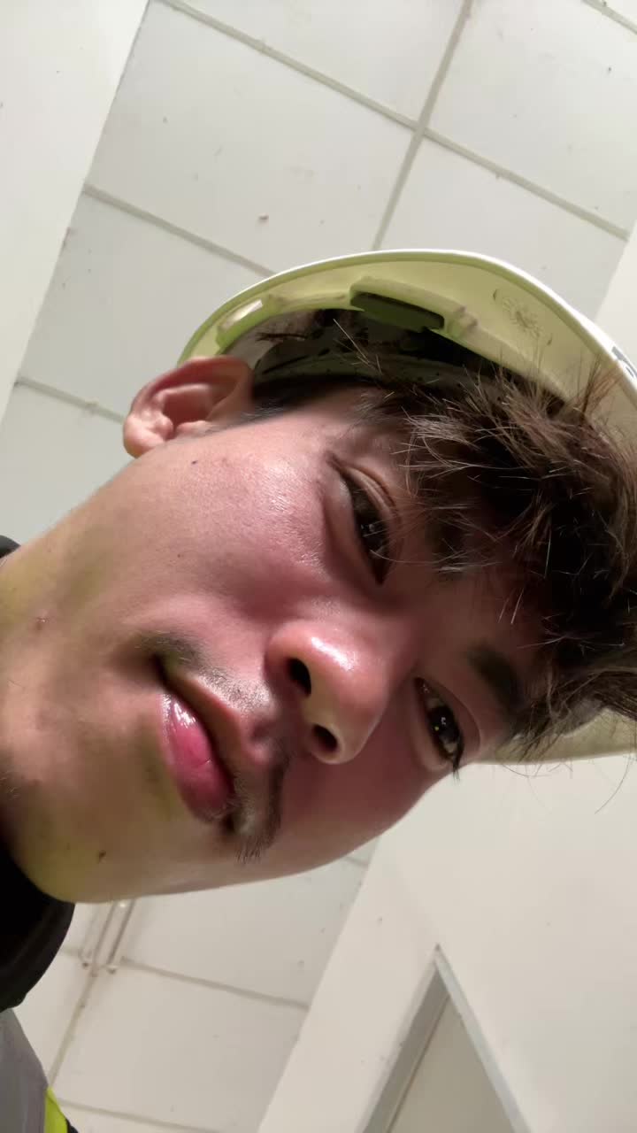 @1%