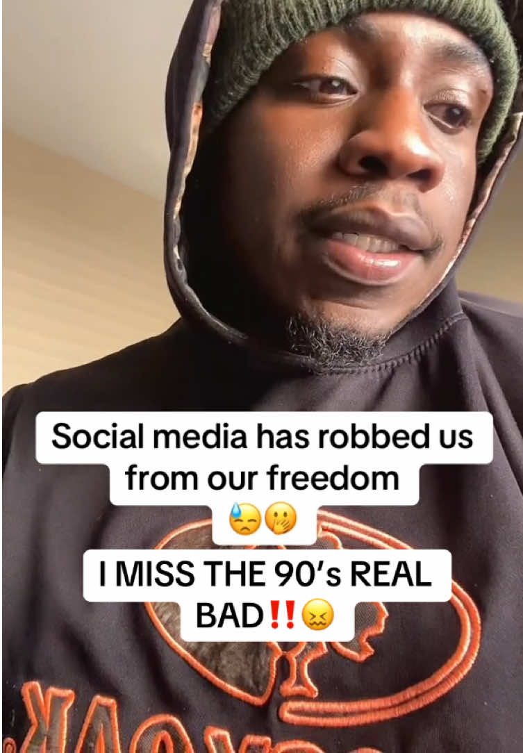@JustEazz307