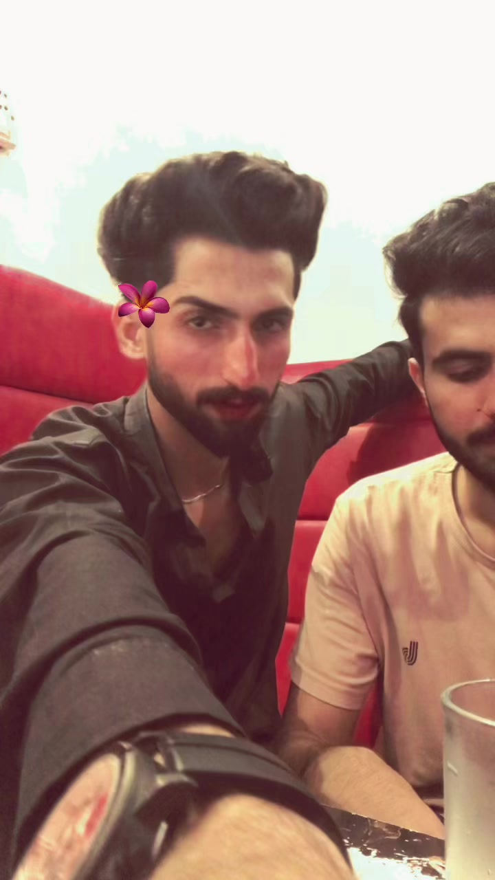 @Awais🥀🧸