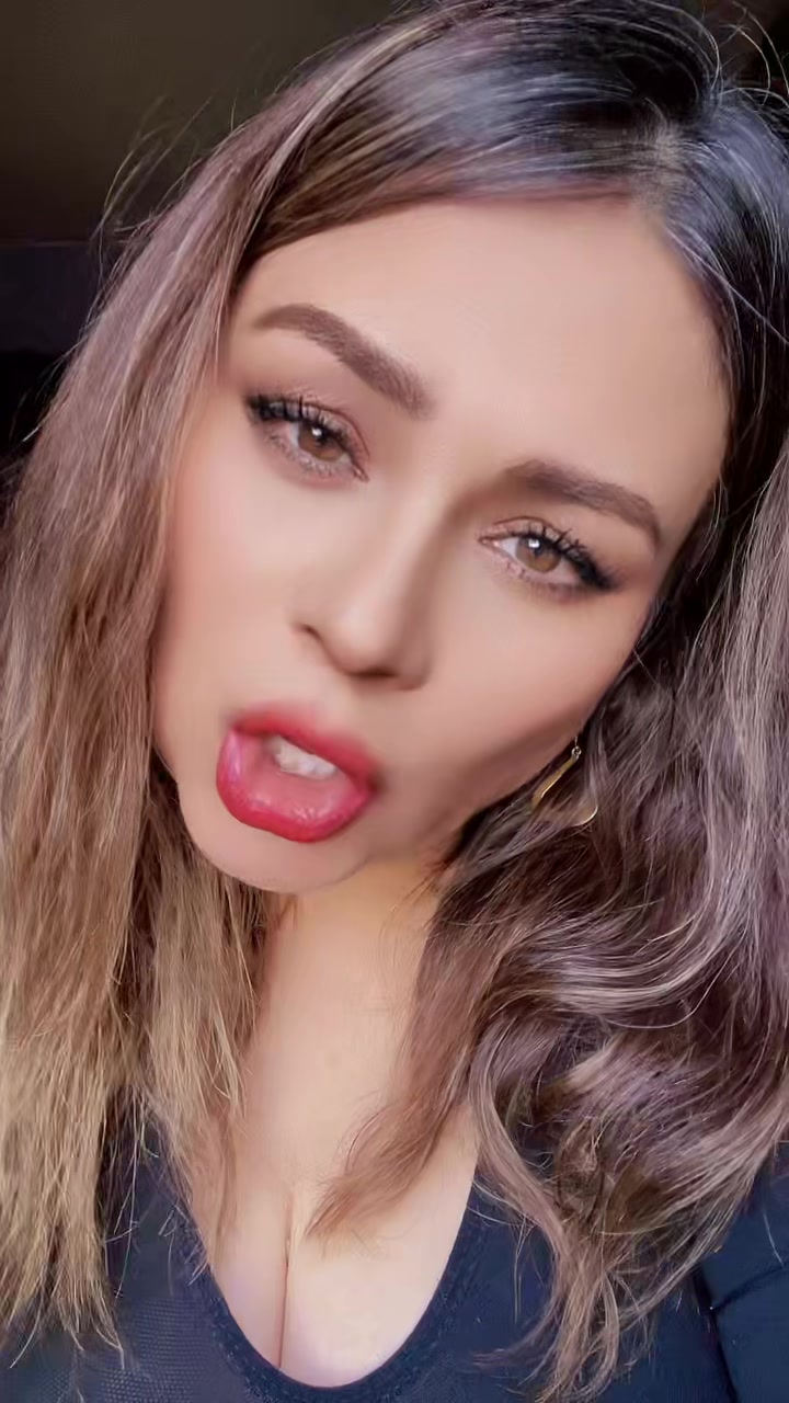 @Ana
