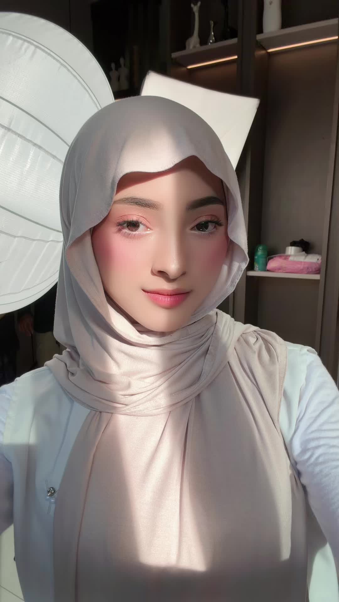 @intanmlna