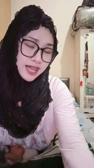 @dhena aryanti