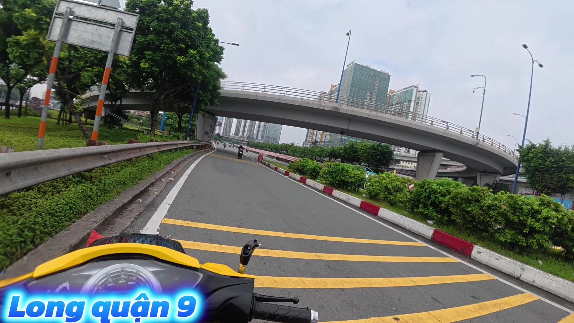 @Long Quận 9