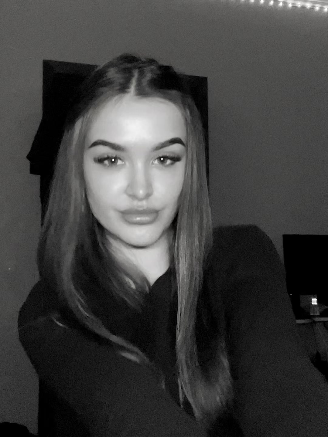 @𝒱𝒾𝑜𝓁𝑒𝓉𝒶