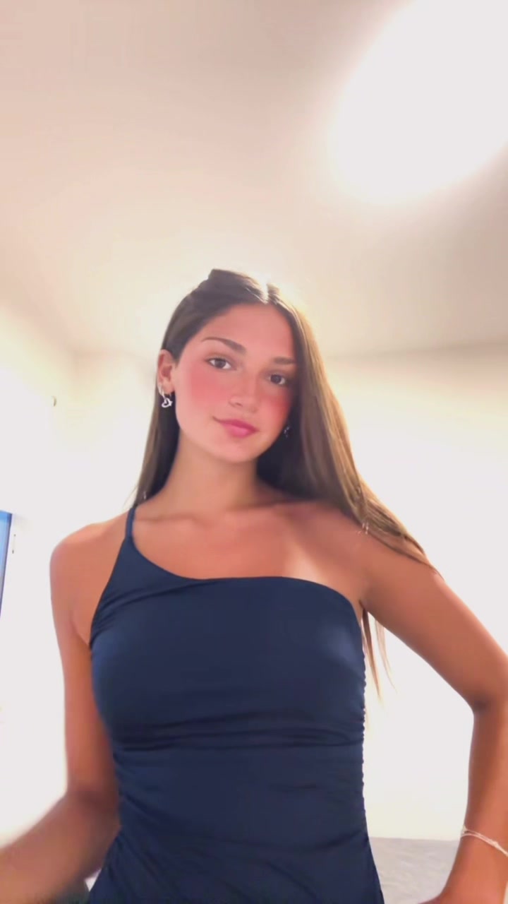 @lolaa