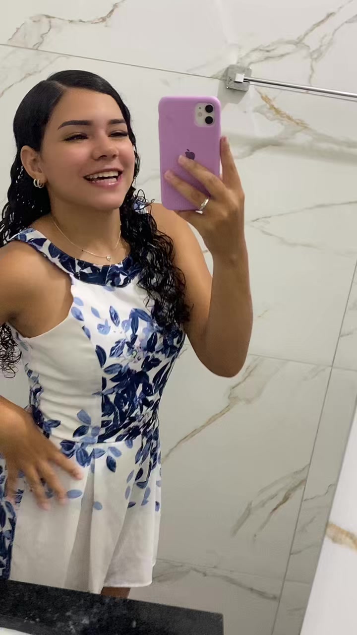 @Layssa Karollyna