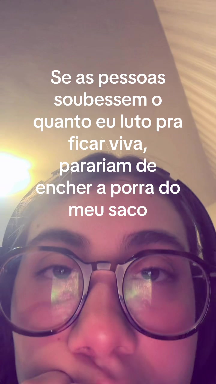 @Haylla Ina&ecirc;
