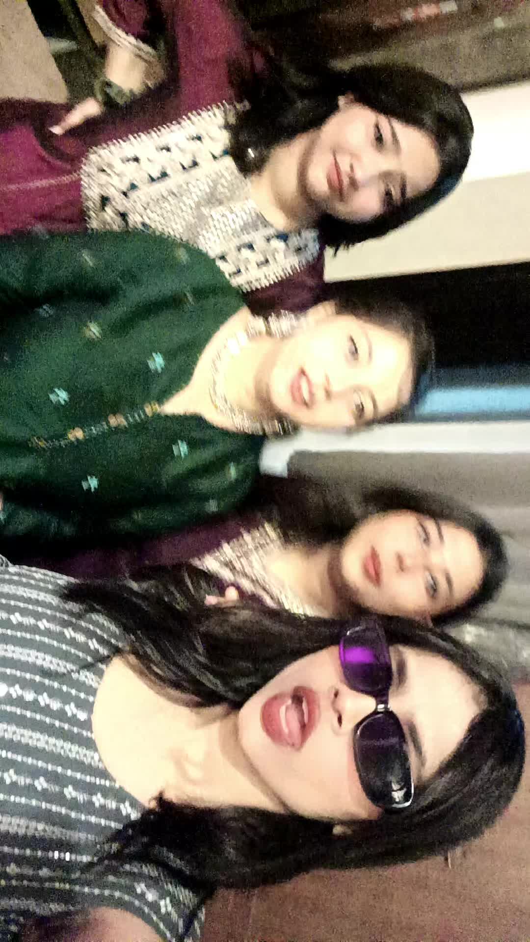 @akshitaa