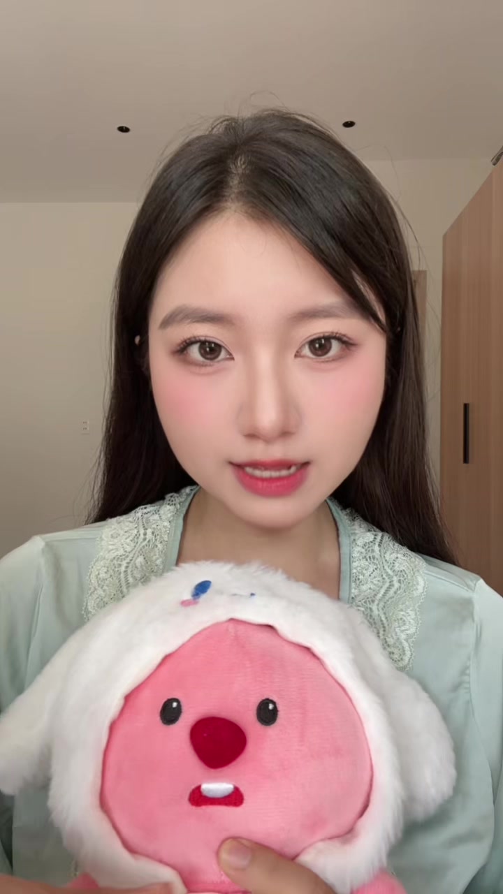 @Lily