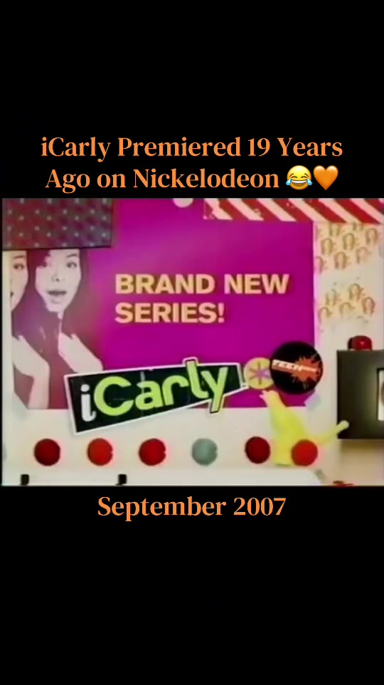 @nostalgicthrowbacks2000s
