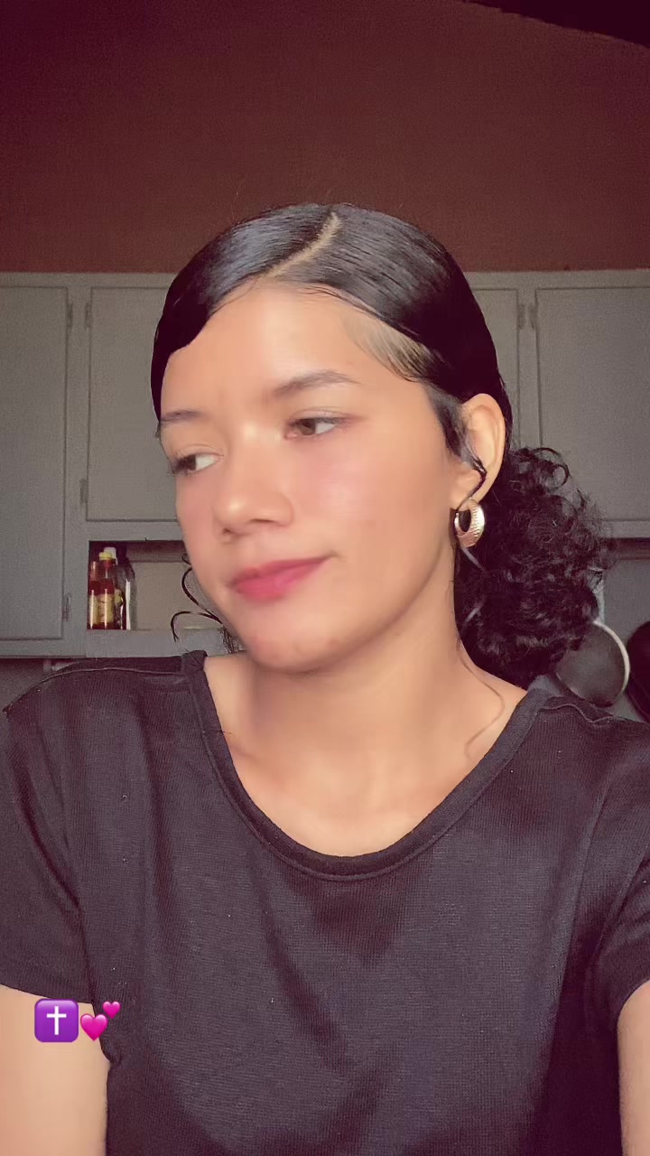 @MÀRY..🦋