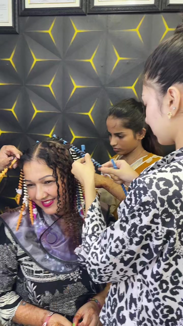 @Rose beauty parlour