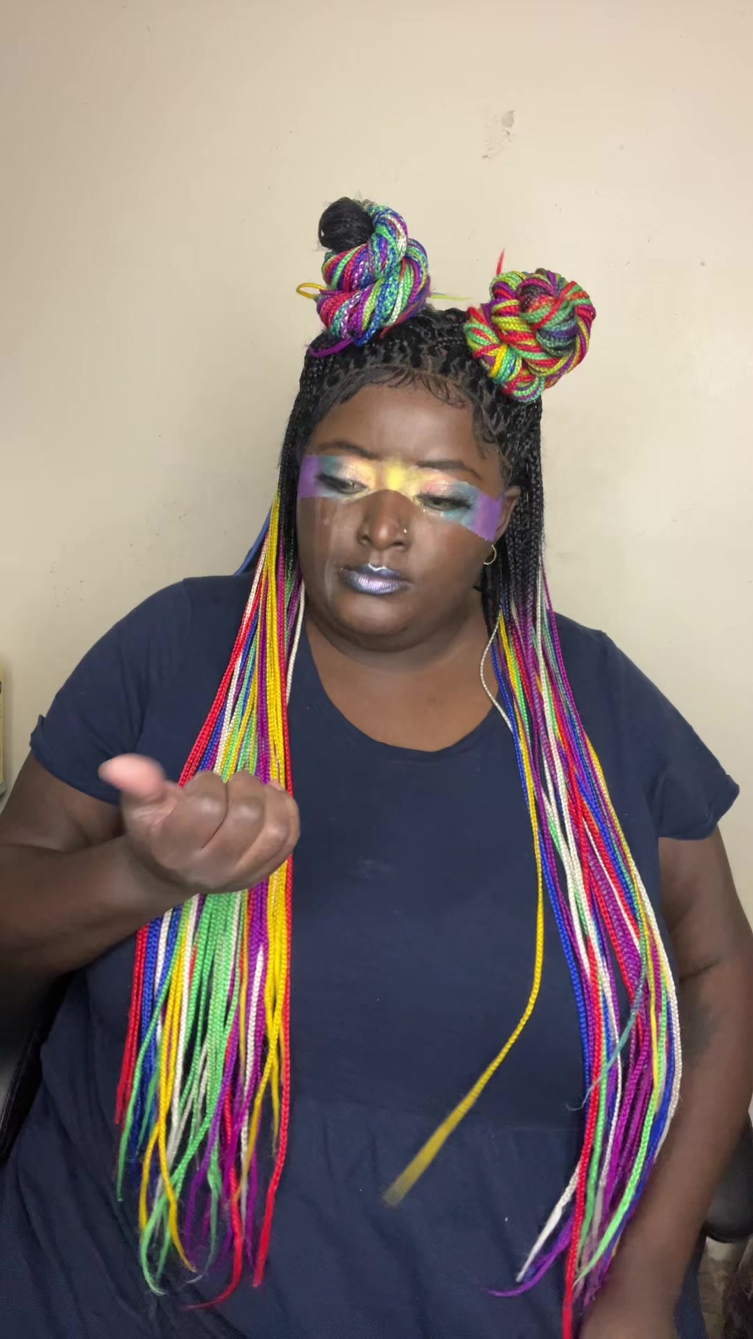 @_QueenofGlitch