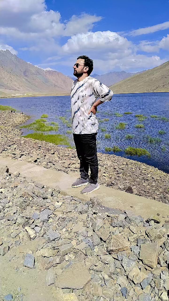 @Amjuukhan😎❤️