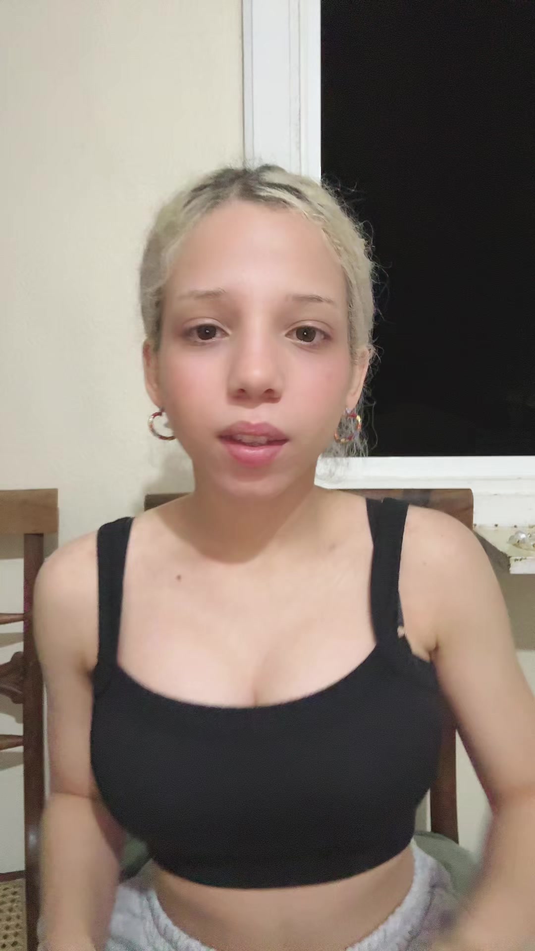 @Angélica