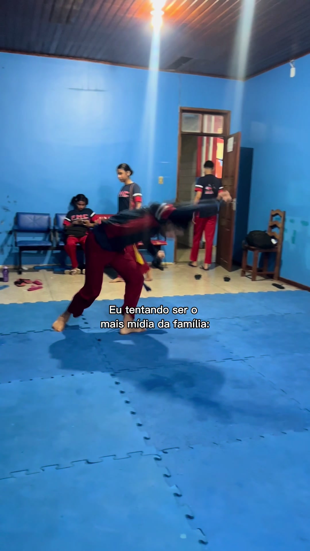 @Pensador_fmc