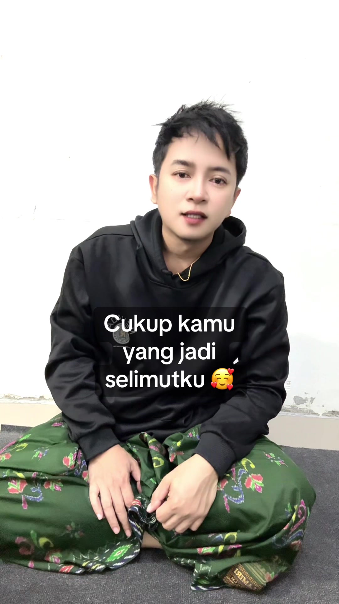 @๐ฒ๐พEross๐น๐ฑ