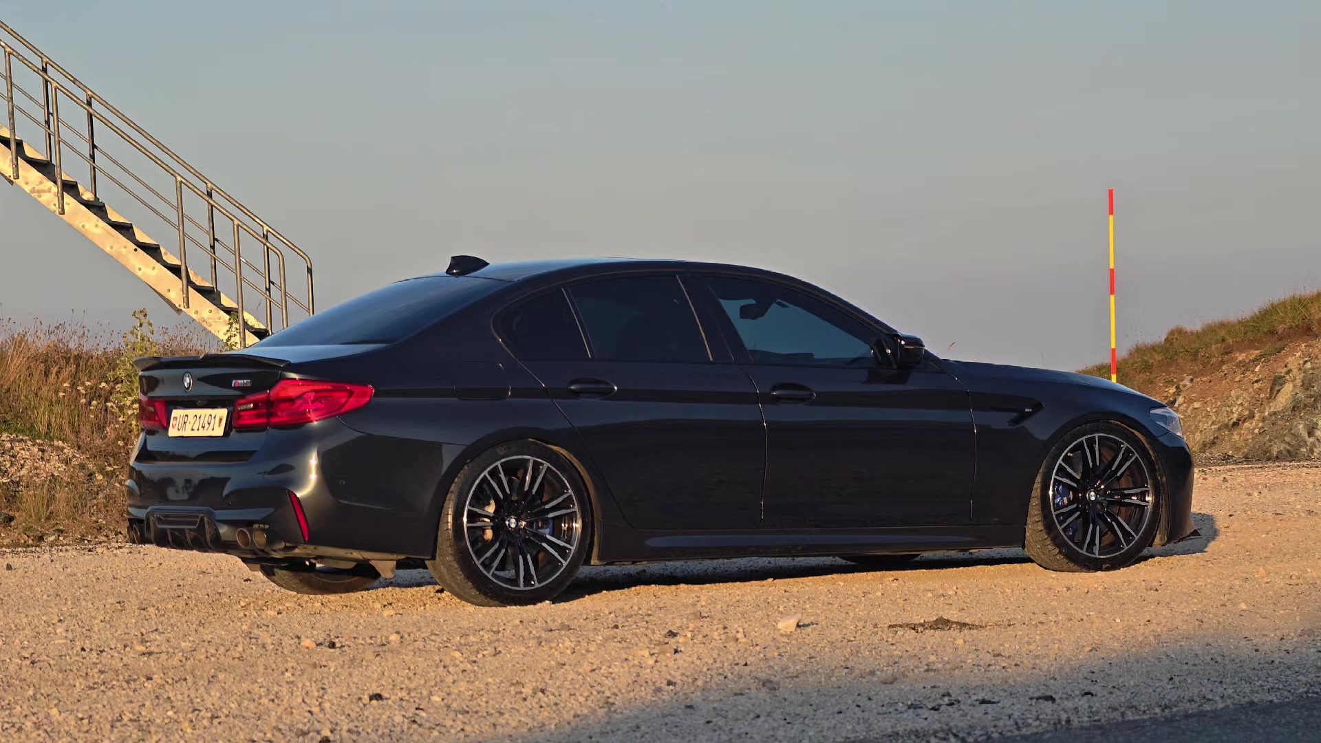 @F90Vision