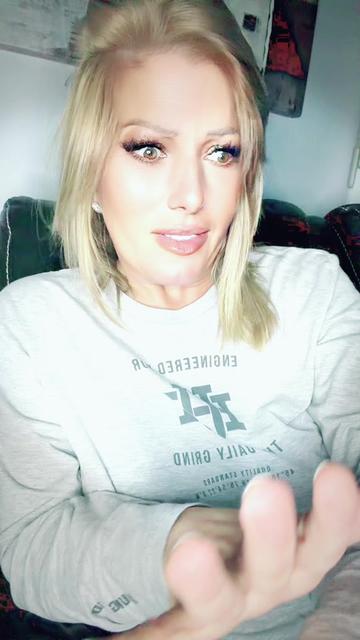 @Juliedube345