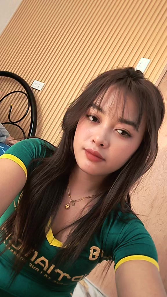 @Yashi ur Gf.