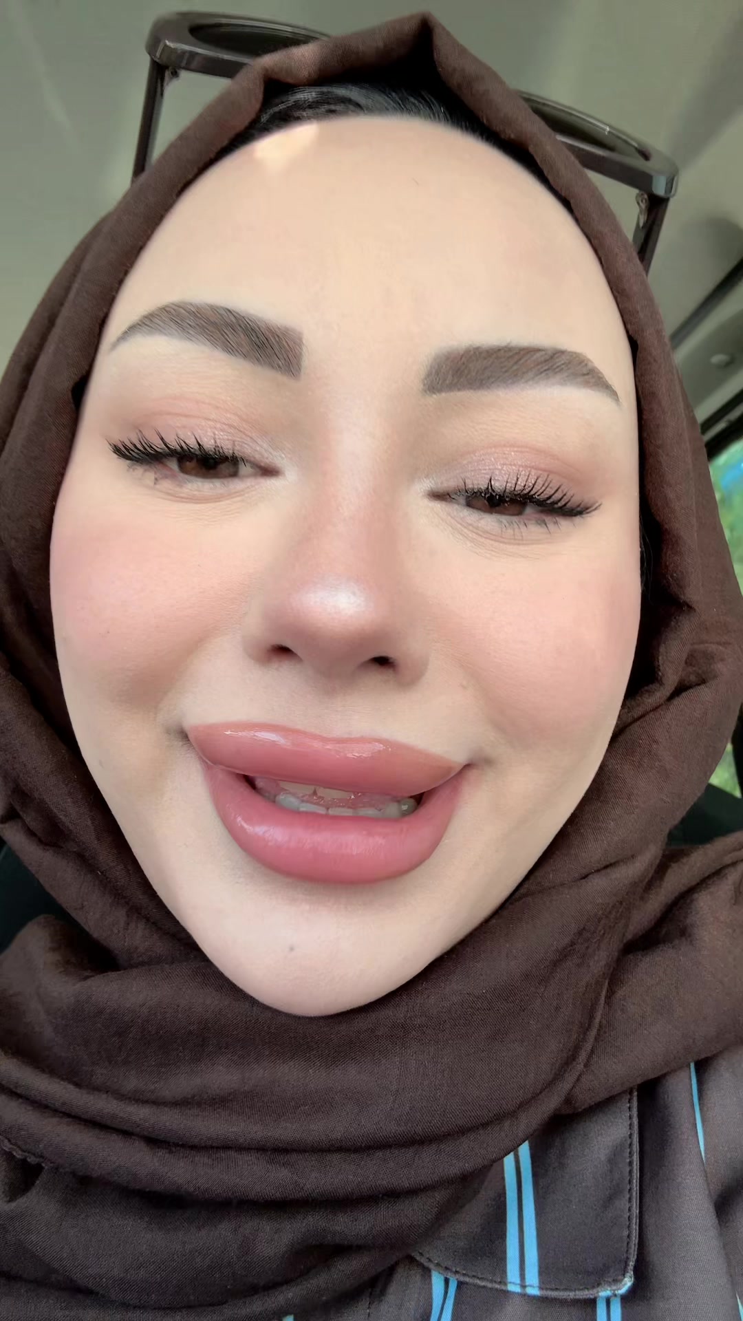 @meneksee__