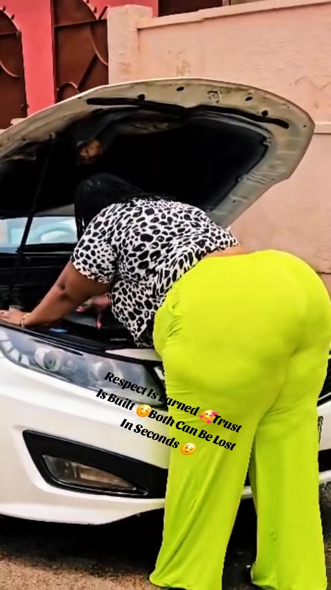 @Elormzy