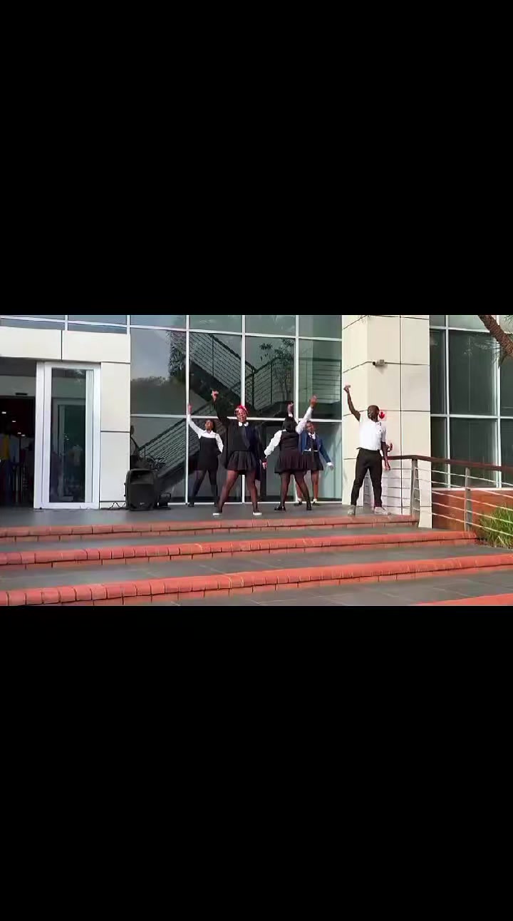 @Sburh Mazibuko Kubheka😉