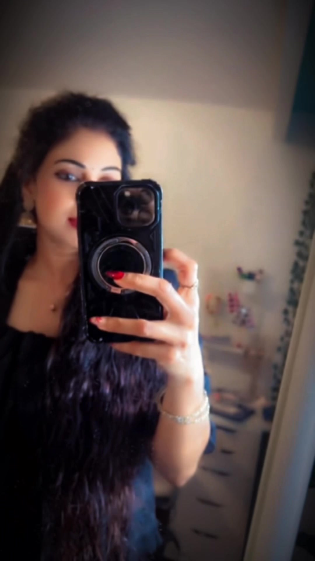 @ItsTharsh