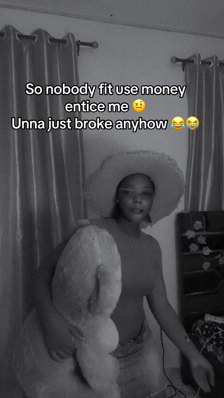 @Soft Ajoke 🖤