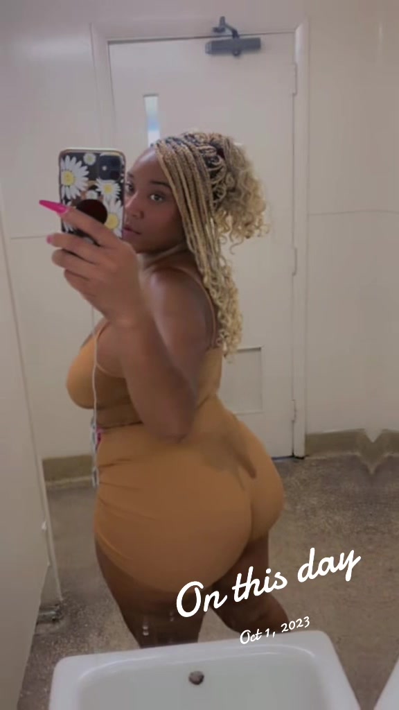 @Jasmine_Beenraw