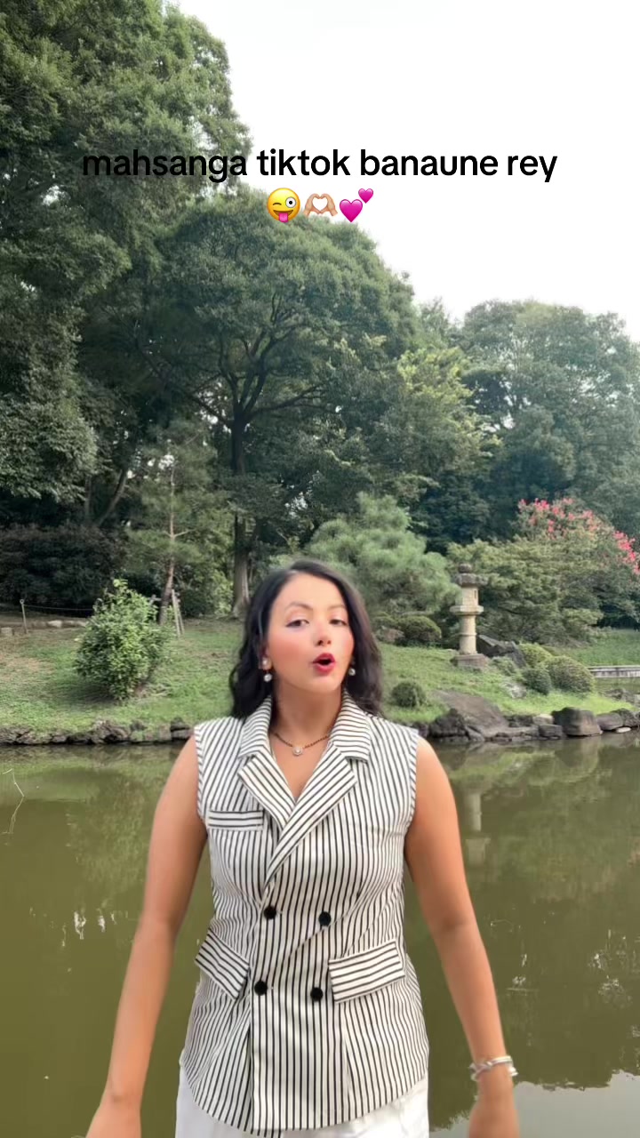 @AAsmita👩❤️💋👩
