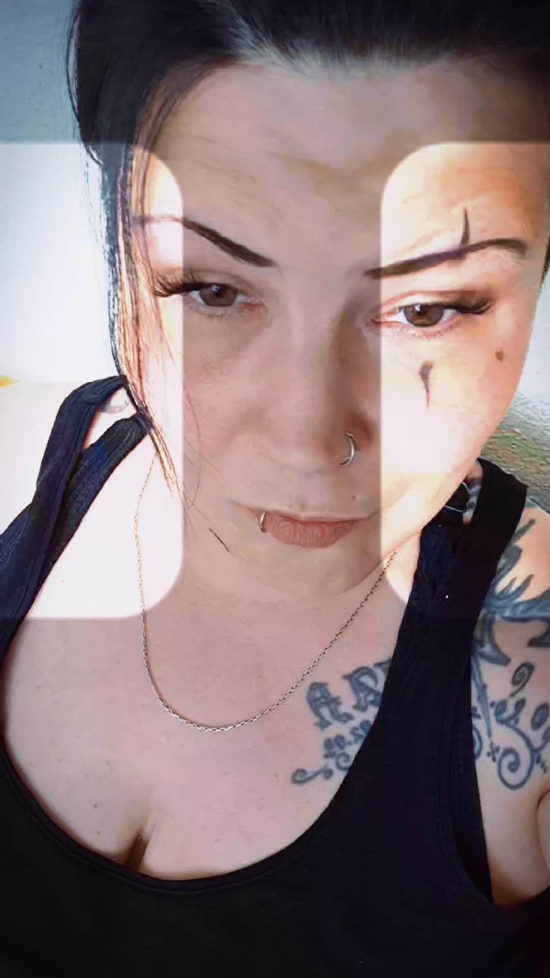 @🖤schwarzeSeeleƘ&aelig;ltesherz🖤