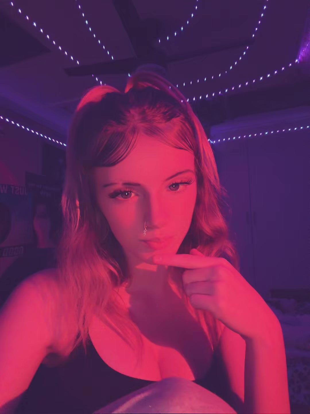 @mon