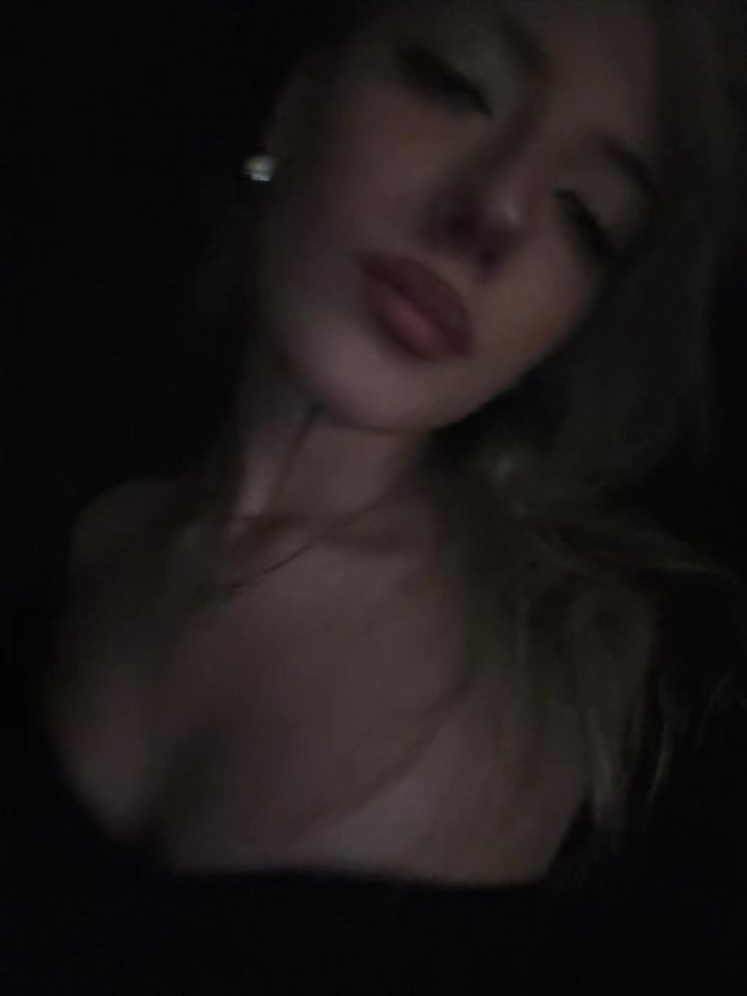 @KOMBOU