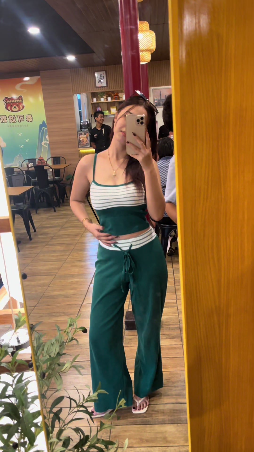 @nichecole