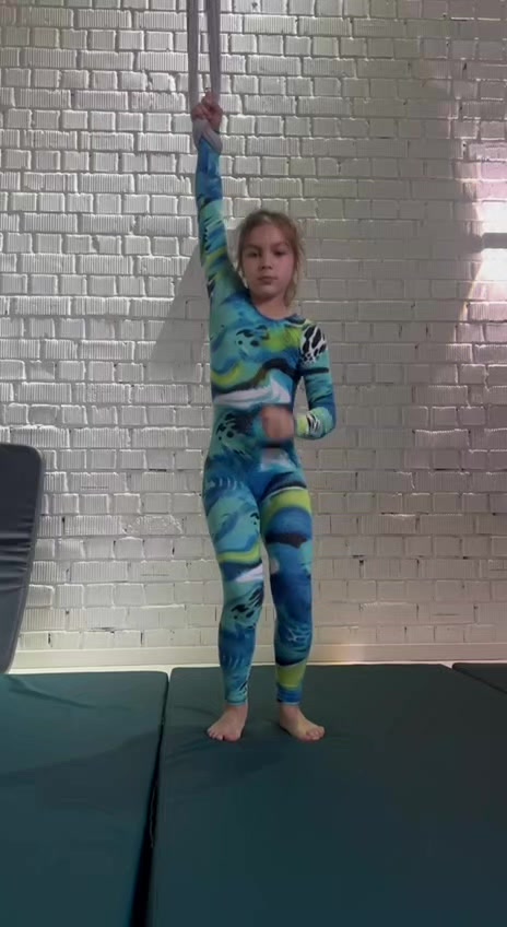 @Aerial Kris🤸&zwj;♀️