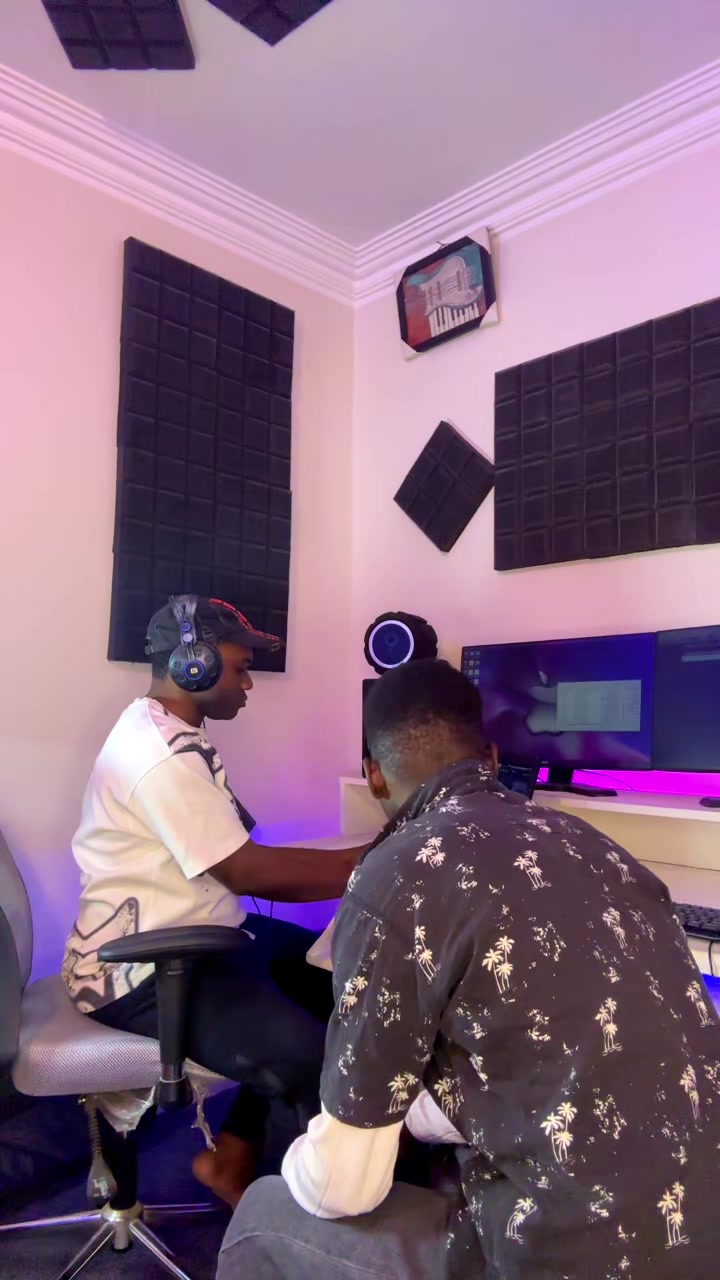 @starzrecordzlabel2