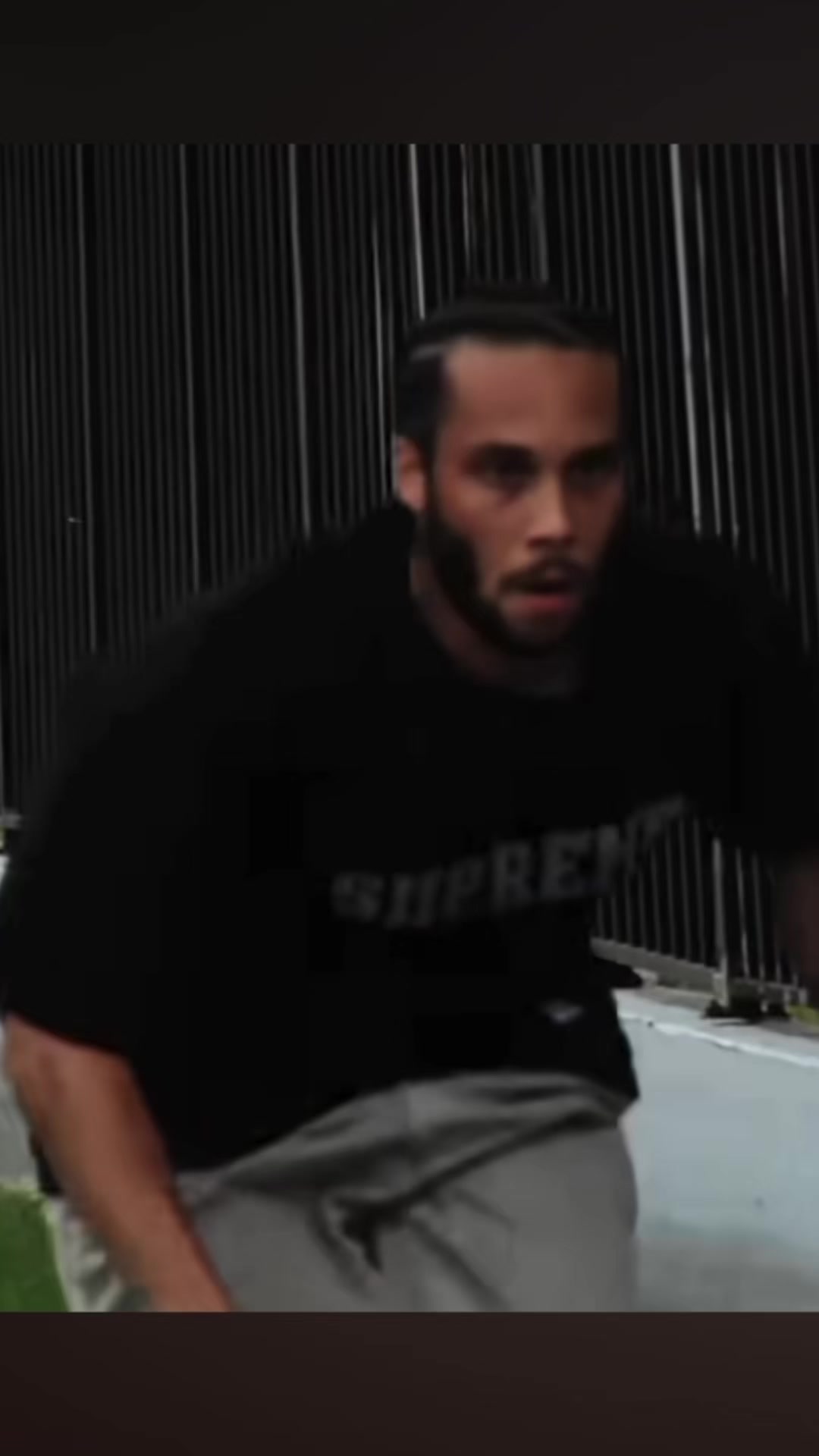 @Clipskateboard