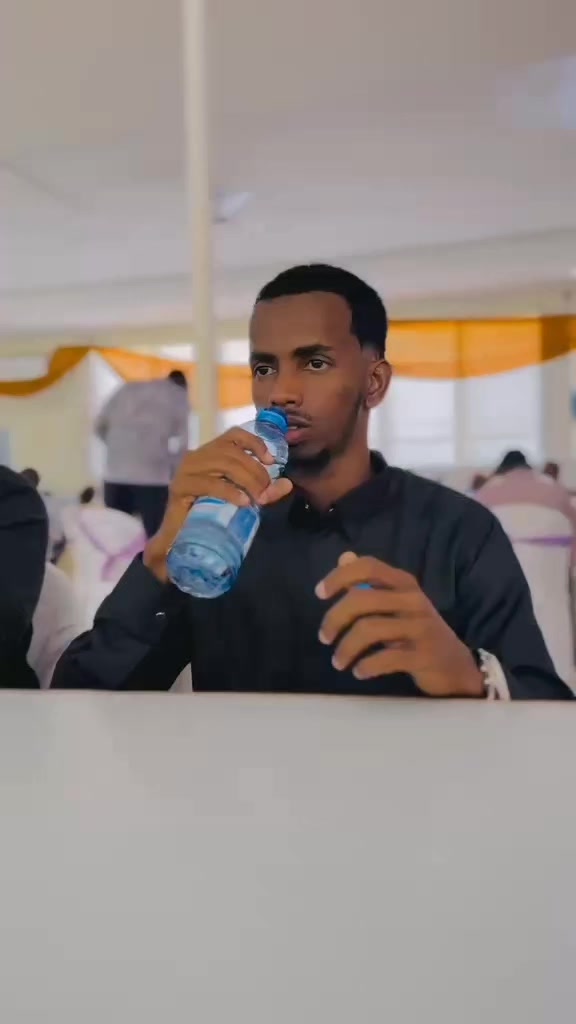 @Abdikhani 17❤️🩹❤️❤️🔥🌹