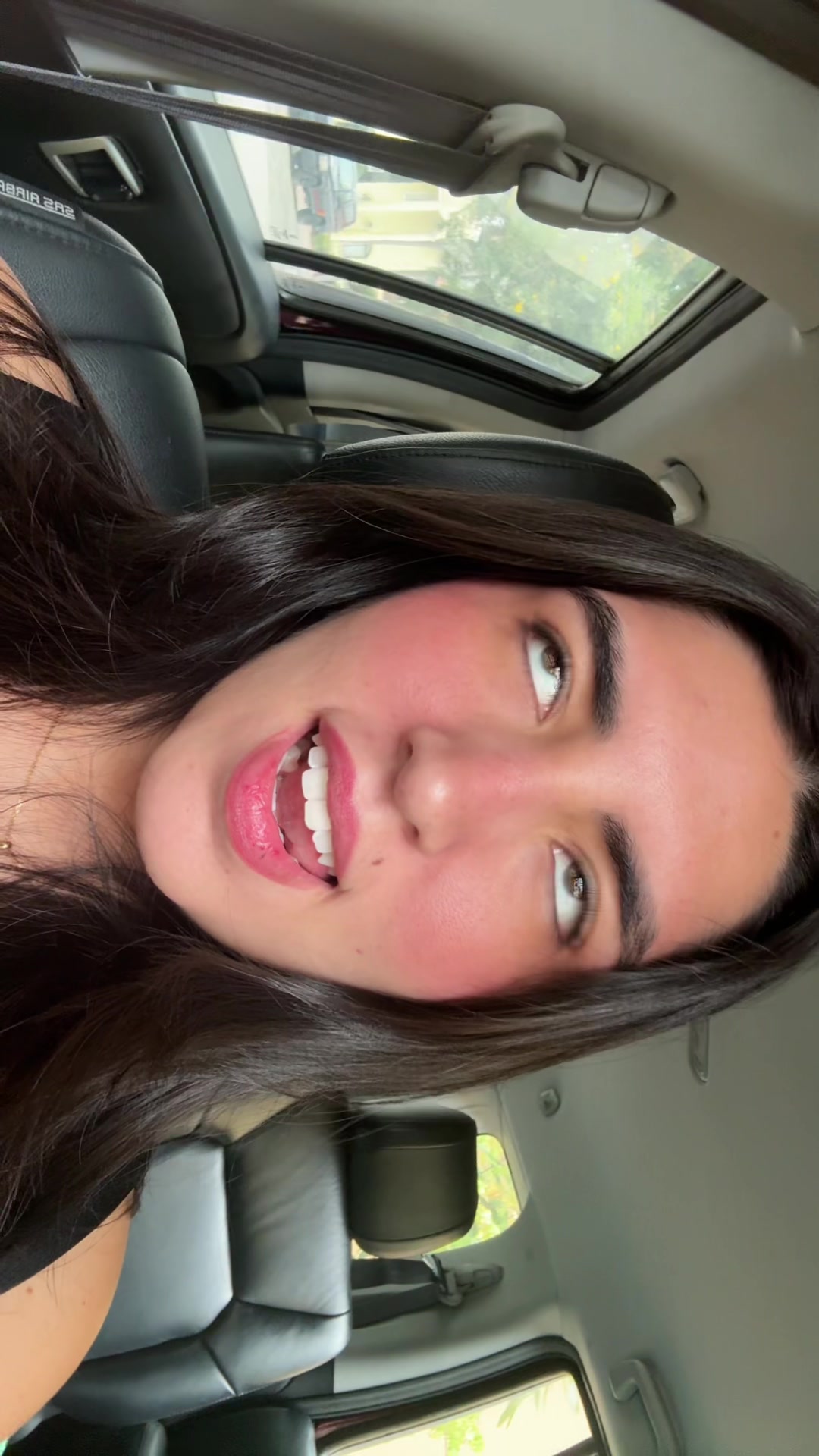 @Meylin Flores👑
