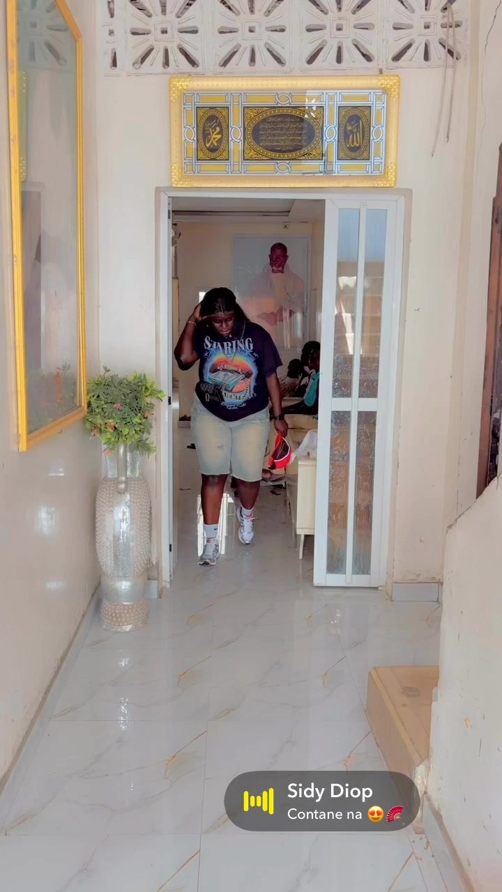 @Bbmita saliou linternational🥳