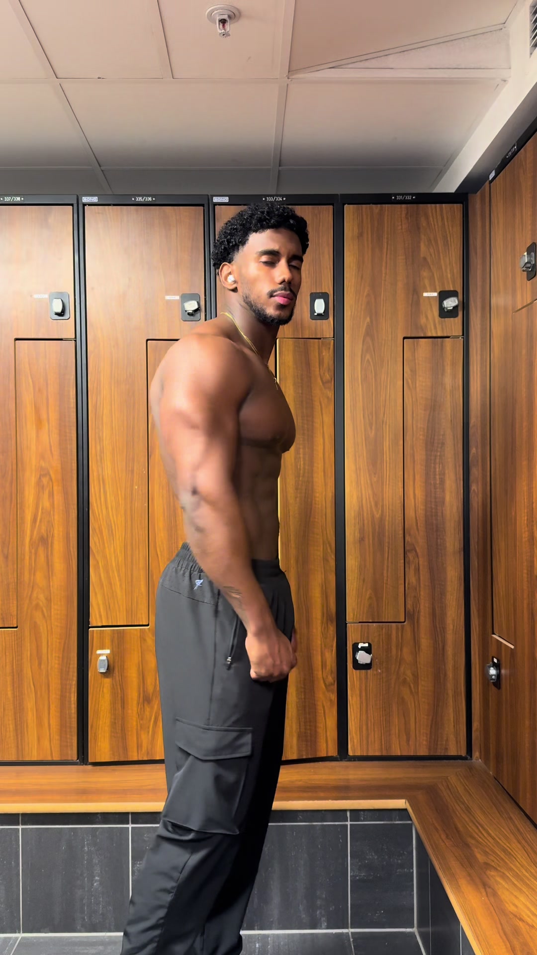 @Mikael Ángeles