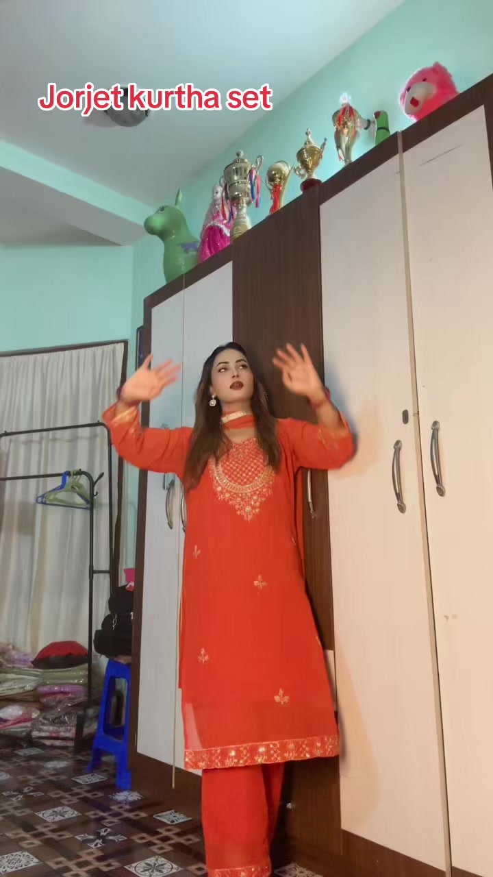 @dancersarushrestha