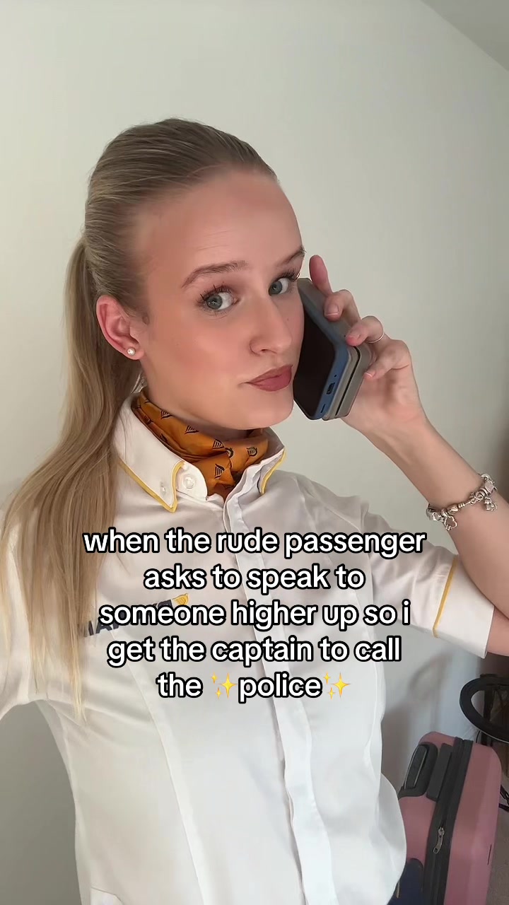 @Lola | Cabin Crew โ๏ธ
