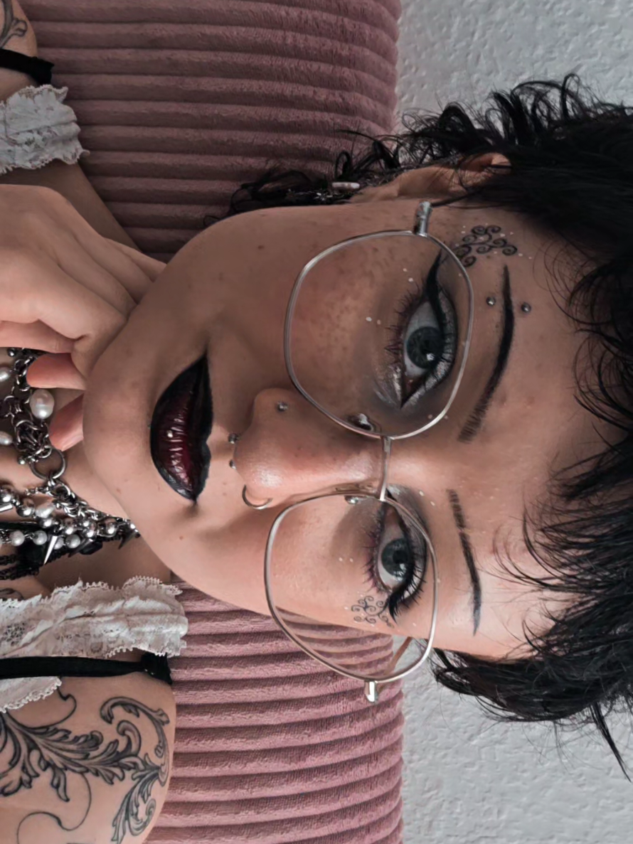 @n𖦹a ⚢🌀🦌📸🌪️