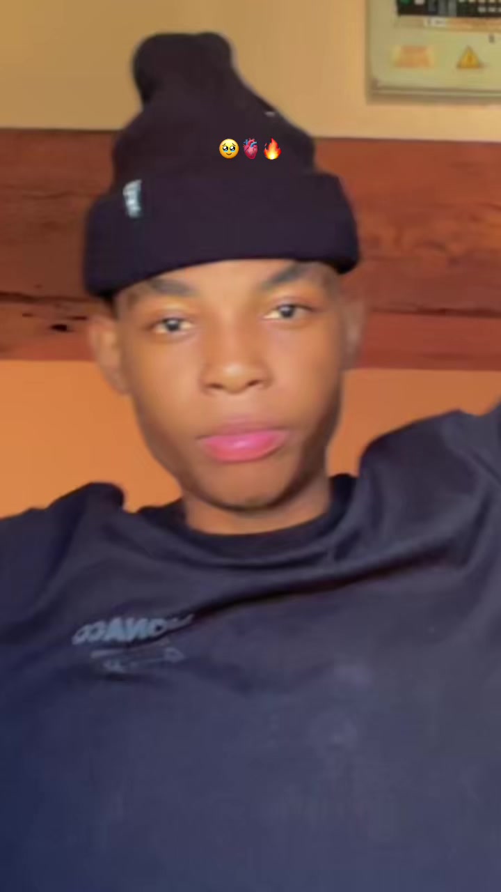 @Andile R&oslash;cket